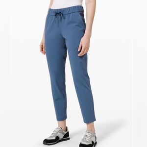 Lululemon on the fly pants
